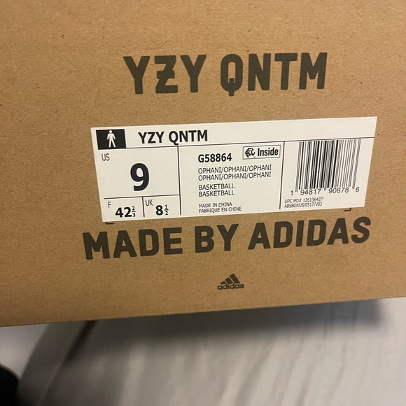 Yeezy QNTM us men size 9. 100 percent authentic NWT - Picture 1 of 6